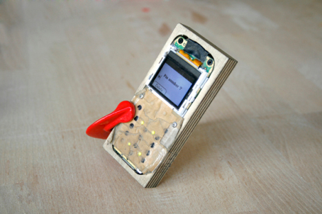 Wooden Cellphone Mod
