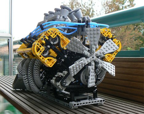 Lego V8 32-Valve Engine