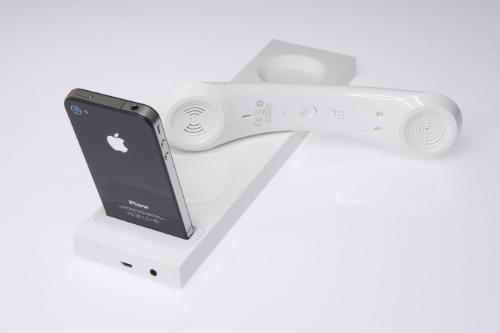 Native Union’s MM03i Bluetooth Handset protects you from radiation Native Union’s MM03i Bluetooth Handset protects you from radiation