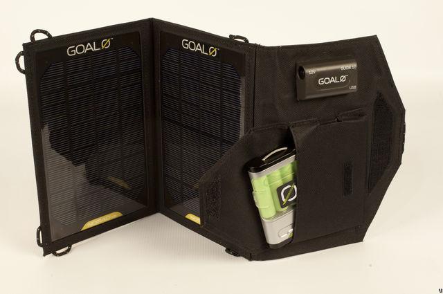  ... Zero Guide 10 Adventure Kit: Compact Solar Energy System | Ubergizmo