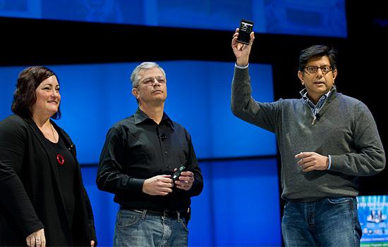 Intel Medfield based smartphone on parade for a while Intel Medfield based smartphone on parade for a while