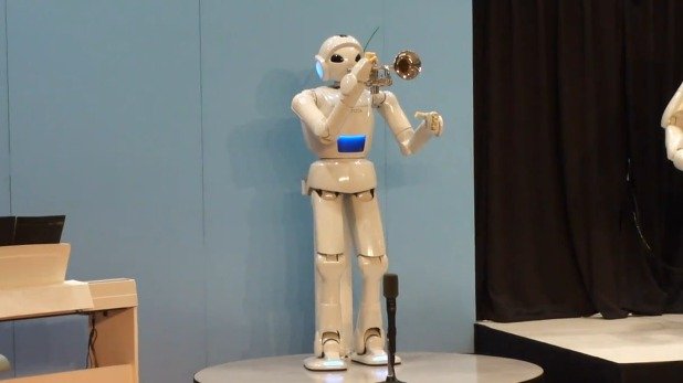 Toyota trumpet robot Toyota trumpet robot