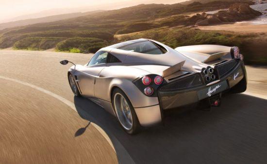Take off with the new Pagani Huayra Take off with the new Pagani Huayra