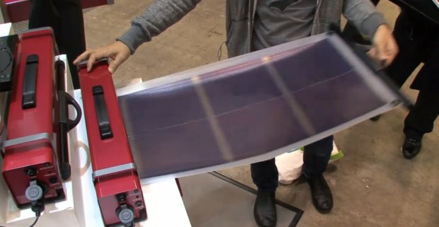 Retractable Mobile Solar Unit can be used to provide electricity in emergencies Retractable Mobile Solar Unit can be used to provide electricity in emergencies