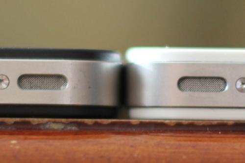 White iPhone 4 slightly thicker than black iPhone 4 White iPhone 4 slightly thicker than black iPhone 4