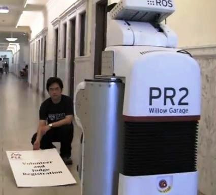 Graspy, the PR2 robot, knows how to read Graspy, the PR2 robot, knows how to read