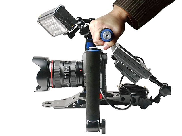 Transform Shoulder Mount HD Movie Kit turns your DSLR into a video camera Transform Shoulder Mount HD Movie Kit turns your DSLR into a video camera