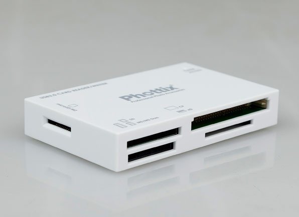 Phottix Turbo USB 3.0 Ultra Speed Card Reader available Phottix Turbo USB 3.0 Ultra Speed Card Reader available