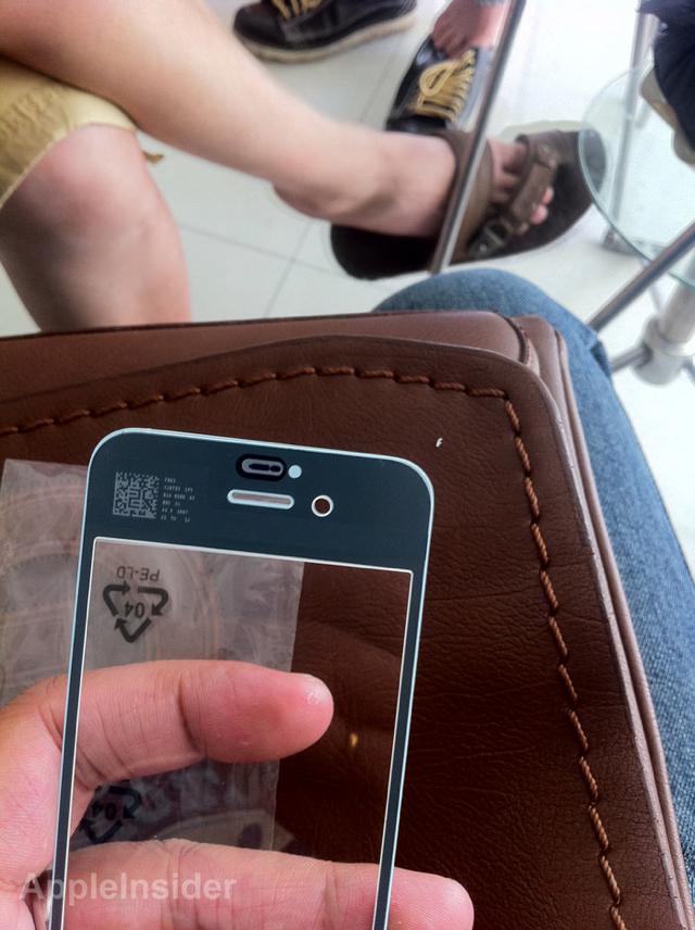 Plethora of purported iPhone 4S parts pictured Plethora of purported iPhone 4S parts pictured