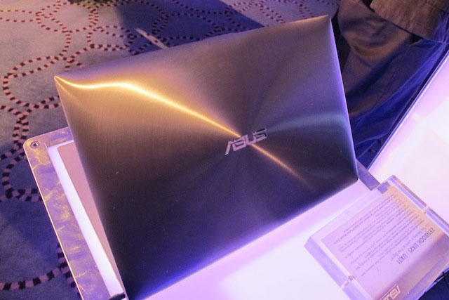 Asus Zenbook UX21 Preview