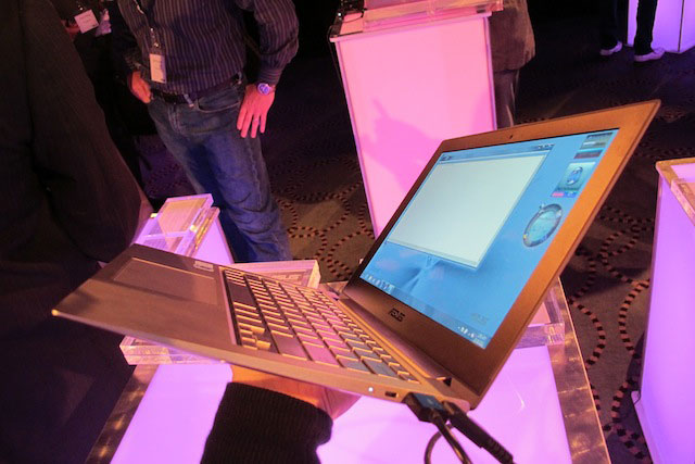 Asus Zenbook UX21 Preview