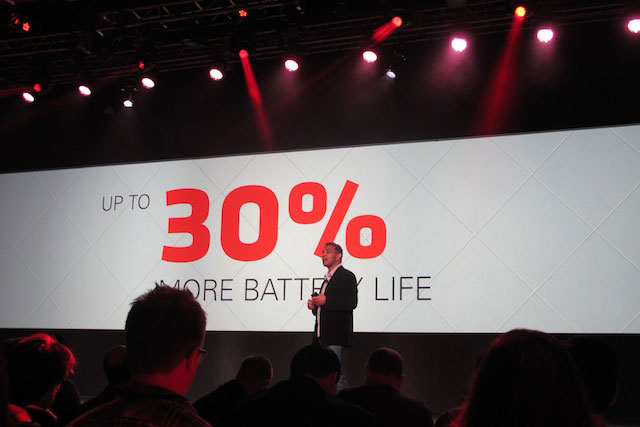 motorola-droid-razr-preview-12