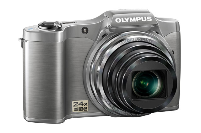 Canon PowerShot ELPH 115 IS Silver 16MP Digital Camera, Camera Pouch and 8GB SDHC canon