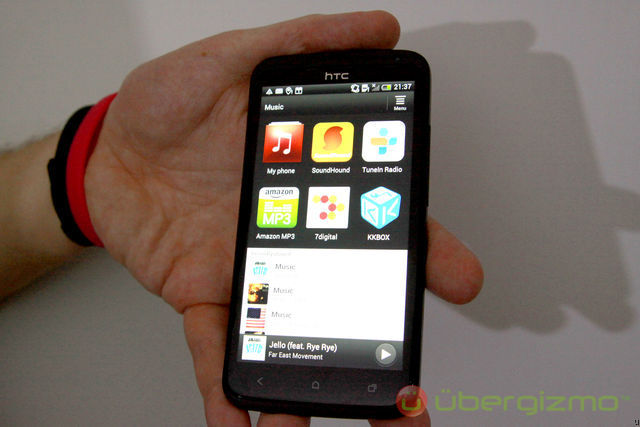 HTC-One-X-03