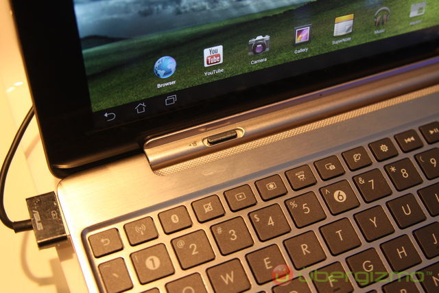 asus-transformer-pad-infinity-700-10