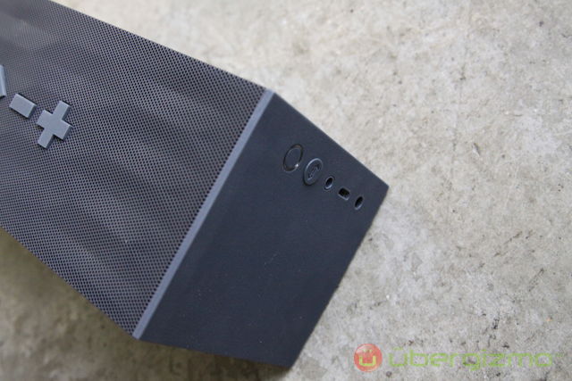 BIG JAMBOX: Portable Smart Wireless Speaker with Powerful Sound BIG JAMBOX: Portable Smart Wireless Speaker with Powerful Sound