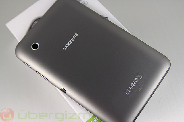 samsung-galaxy-tab-7-2–unboxing-09