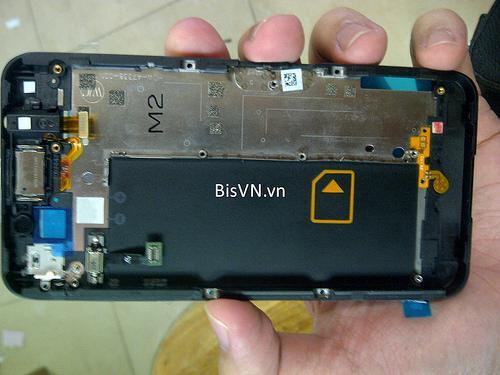 Blackberry 10 L Series smartphone teardown