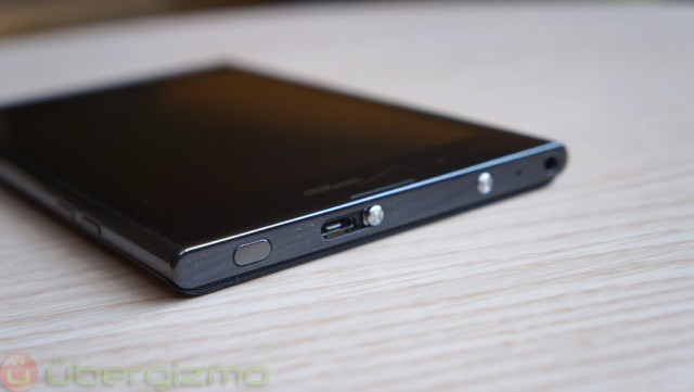 Verizon LG Intuition Review Verizon LG Intuition Review