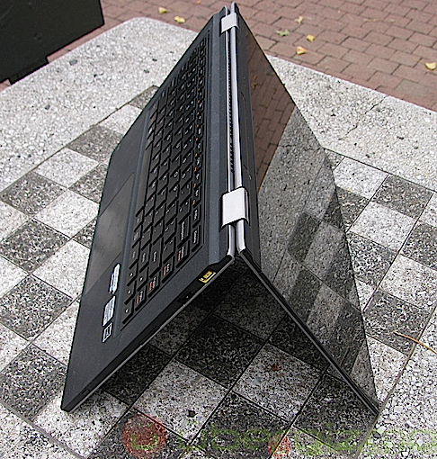 LenovoYoga-17-Ubergizmo
