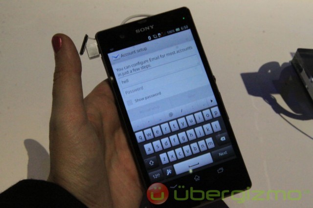 Sony Xperia Z Hands on Review Sony Xperia Z Hands on Review
