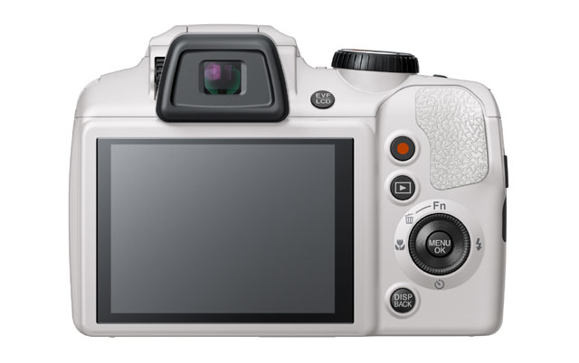 Fujifilm S8200 and S8300 Mid Range Cameras