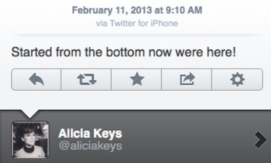 BlackBerry Creative Director Alicia Keys Caught Tweeting From iPhone BlackBerry Creative Director Alicia Keys Caught Tweeting From iPhone
