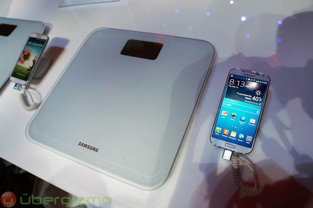 Samsung Galaxy S4 Accessories Hands On Review Samsung Galaxy S4 Accessories Hands On Review