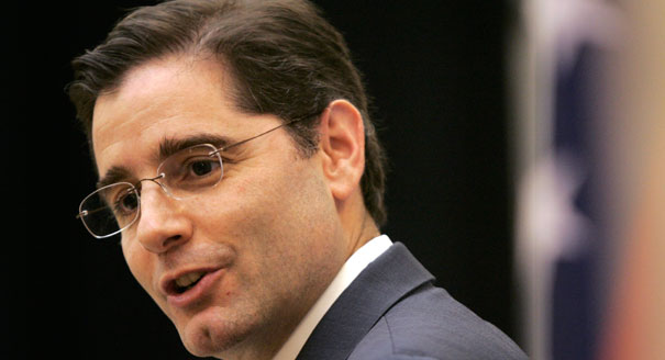 FCC Chairman Vows To Investigate U.S. Cellphone Unlocking Ban FCC Chairman Vows To Investigate U.S. Cellphone Unlocking Ban