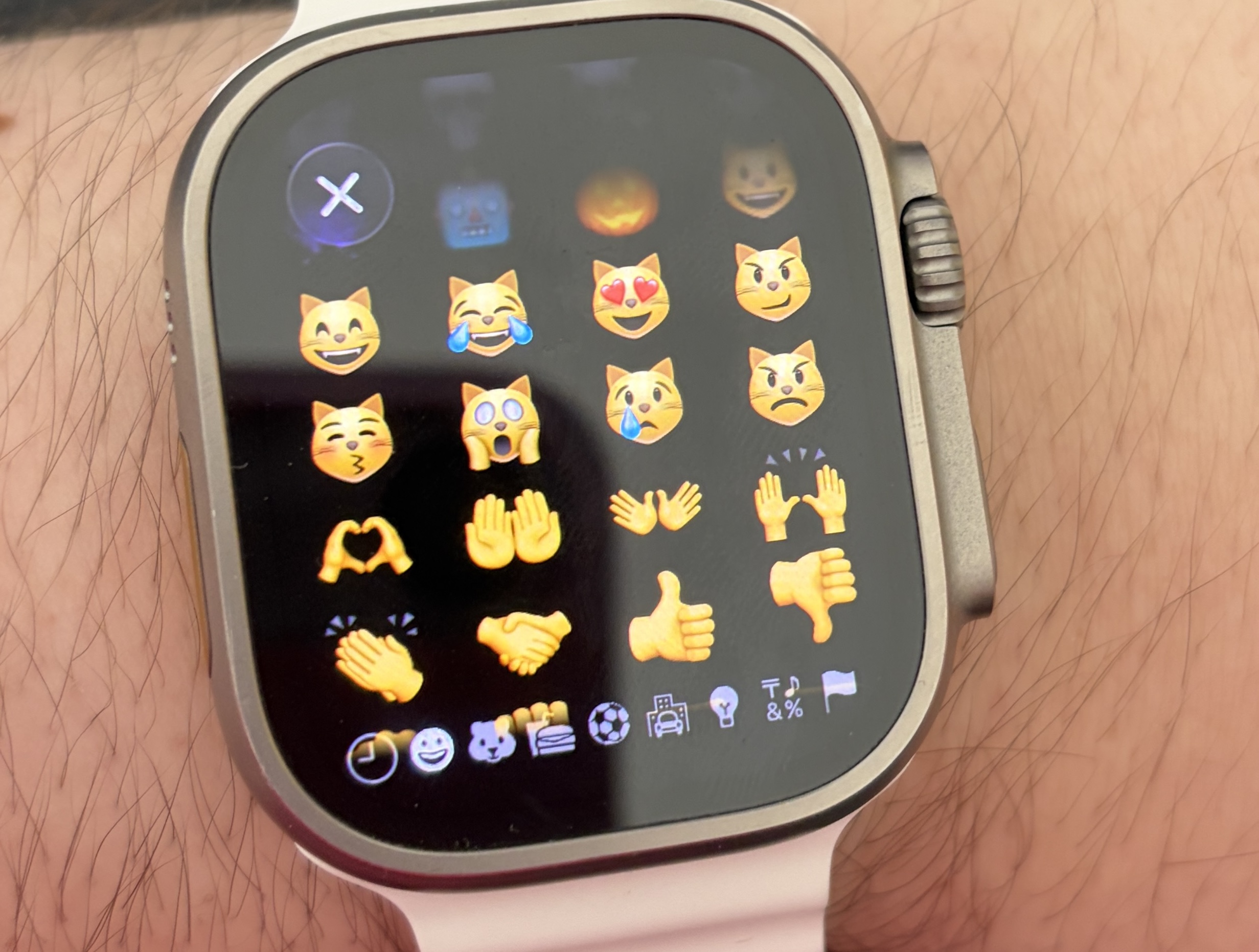 WhatsApp Expands Emoji Reactions On Apple Watch