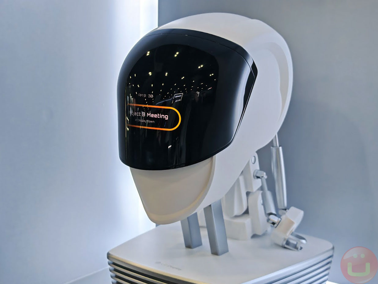 LG Display Shows Humanoid Robot Head With Tandem OLED Gen 3 Curved Display